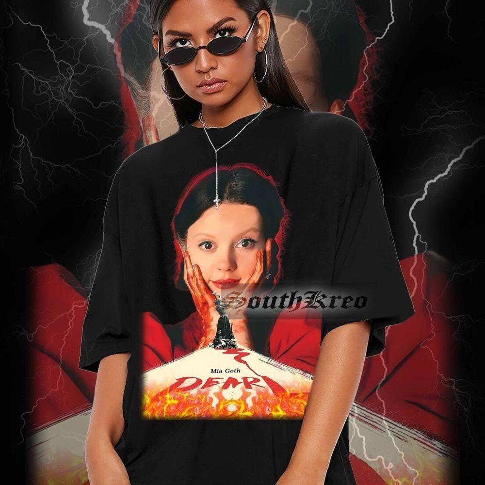 Pearl Mia Goth Vintage Vuitino Merch